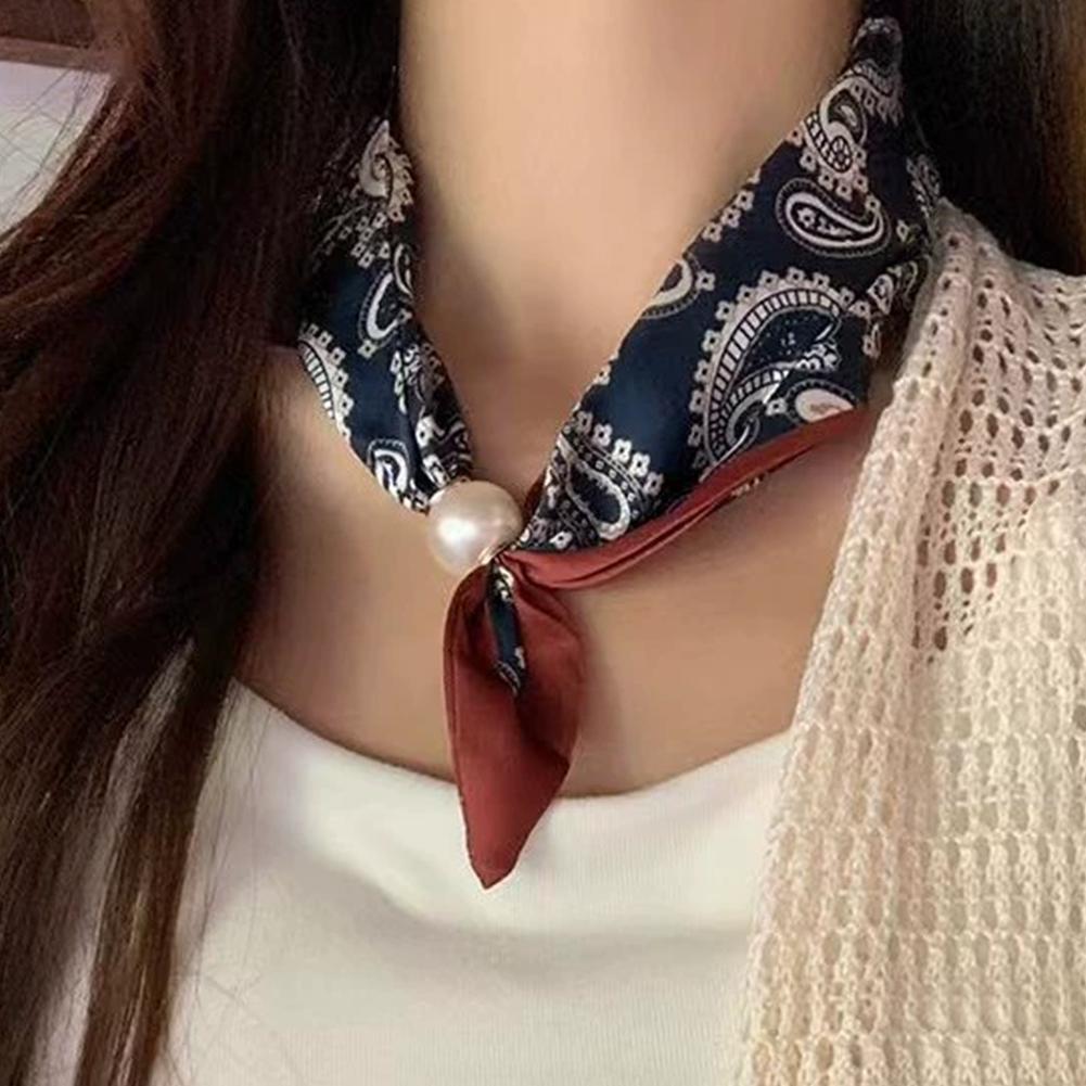 Magnetic Buckle Pearl Necklace - đánh giá và giá Ascot Neck Scarf